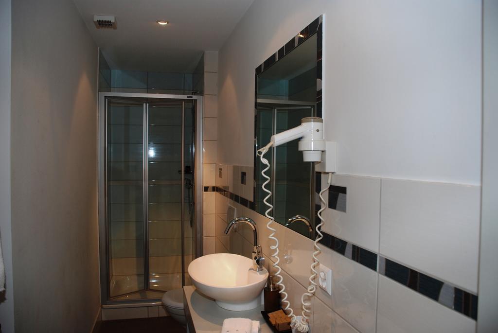 וואי Hostellerie De Geneve מראה חיצוני תמונה