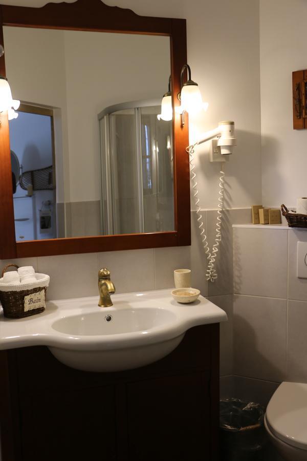וואי Hostellerie De Geneve מראה חיצוני תמונה
