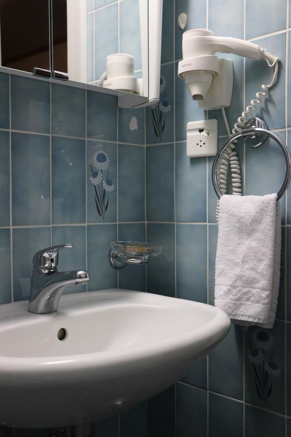 וואי Hostellerie De Geneve מראה חיצוני תמונה